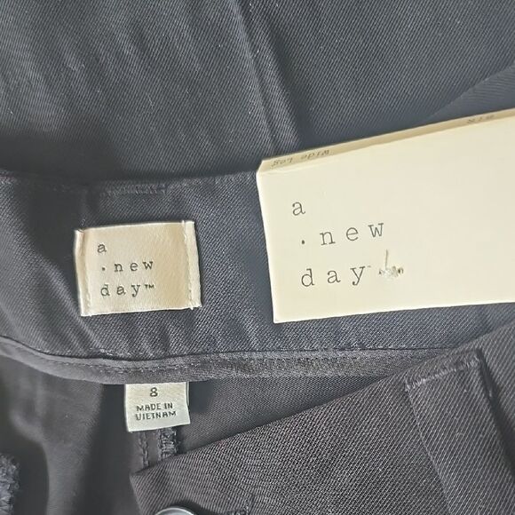 Black Dress Pants with Classic Wide-Leg Design NWT - Picture 5 of 9